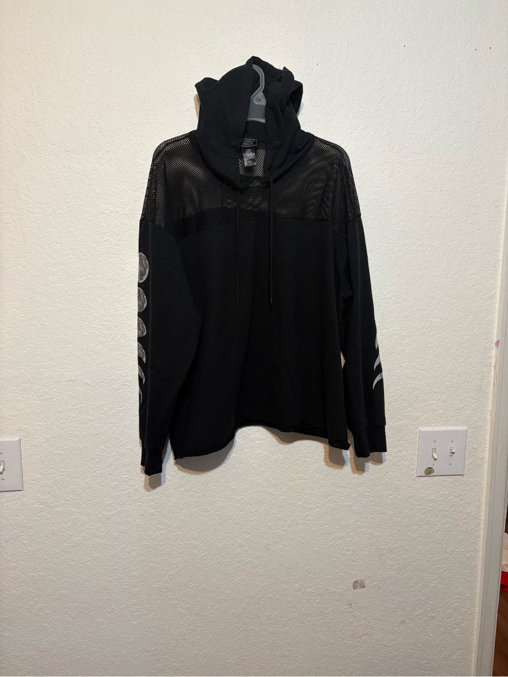 Midnight Hour Women's Black Mesh Yoke Hoodie Sweatshirt